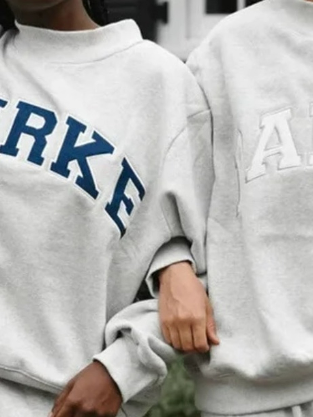 New sweatshirt size medium to large - Picture 5 of 5
